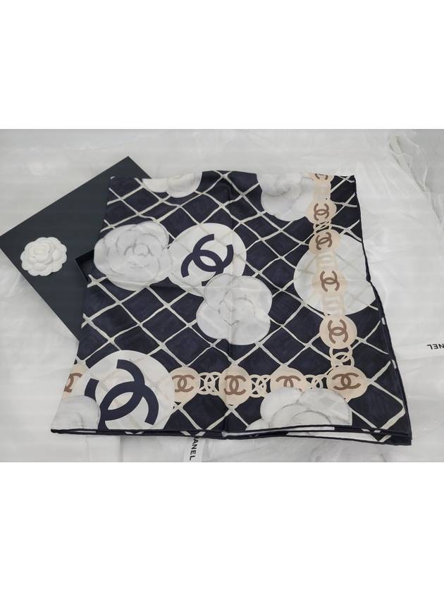 Camellia Scarf Silk White Black A39577 - CHANEL - BALAAN 5