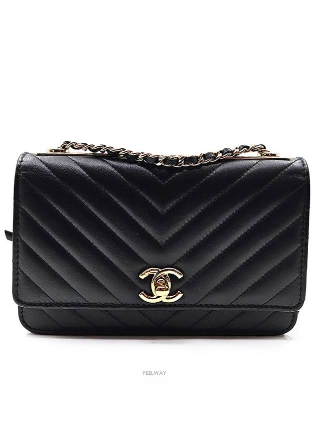 Lambskin chevron trendy cc woc - CHANEL - BALAAN 1