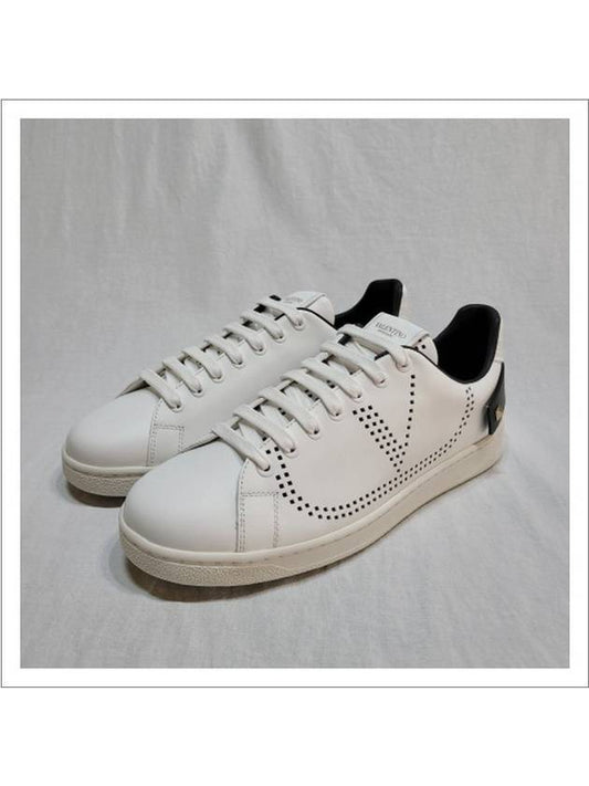 Men's V Logo Backnet Low Top Sneakers White Black - VALENTINO - BALAAN 2