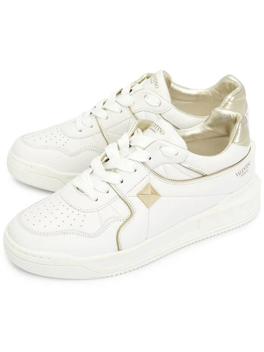 One Stud Low Top Sneakers White - VALENTINO - BALAAN 2