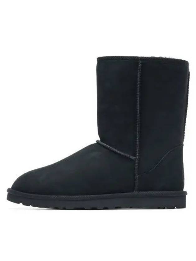 Classic Short Winter Boots Black - UGG - BALAAN 2