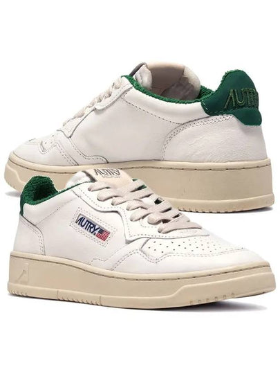 Women's Medalist Goat Green Tab Low Top Sneakers White - AUTRY - BALAAN 2