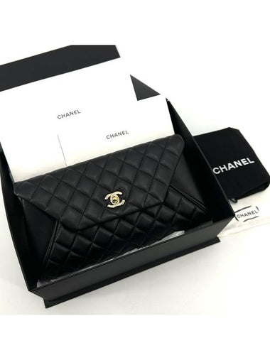 Lambskin flap clutch - CHANEL - BALAAN 1