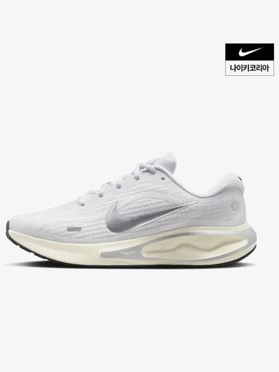 Journey Run Low Top Sneakers Metallic Silver - NIKE - BALAAN 2