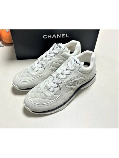 CC Logo Fabric Suede Low-Top Sneakers Light Grey - CHANEL - BALAAN 2