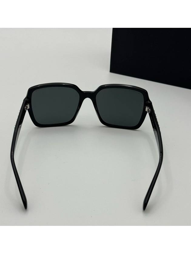 Lettering Square Sunglasses Black A71305 - CHANEL - BALAAN 7