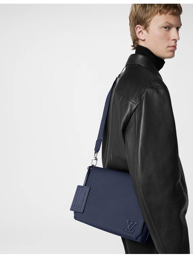 New Messenger Bag Navy Blue - LOUIS VUITTON - BALAAN.