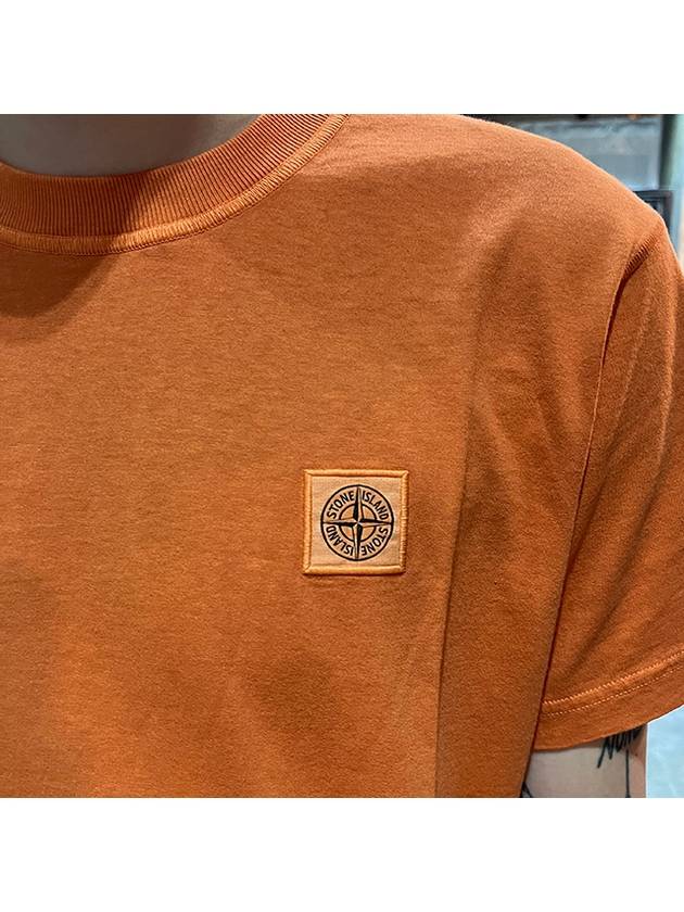 Pisato Effect Logo Patch Short Sleeve T-Shirt Orange - STONE ISLAND - BALAAN 7