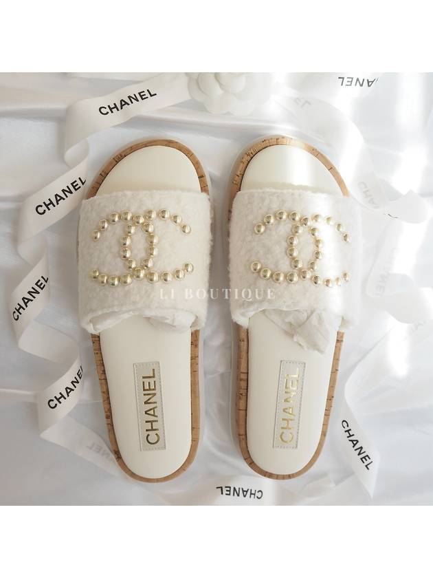 24 CC Logo Pearl Tweed Slippers Mule Ivory G45575 - CHANEL - BALAAN 1