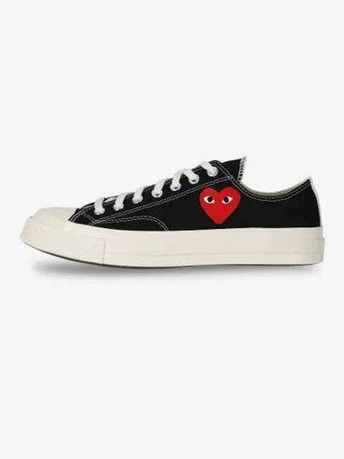 COMME DES GARCONS PLAY Small Red Heart Low Top Sneakers Black AZK1280011 - COMME DES GARCONS PLAY - BALAAN 1