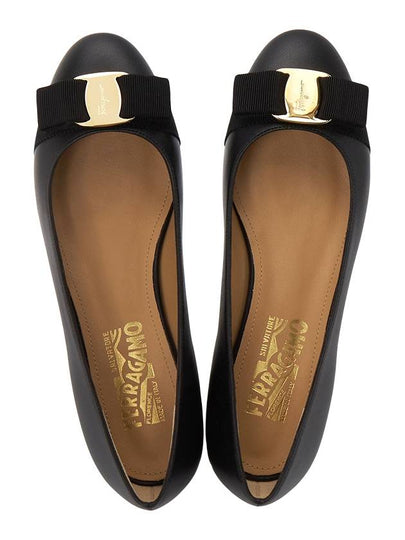 Ferragamo Barina Ballerina Women s Flat Shoes VARINA SOF NERO 0775746 Foot C - SALVATORE FERRAGAMO - BALAAN 2