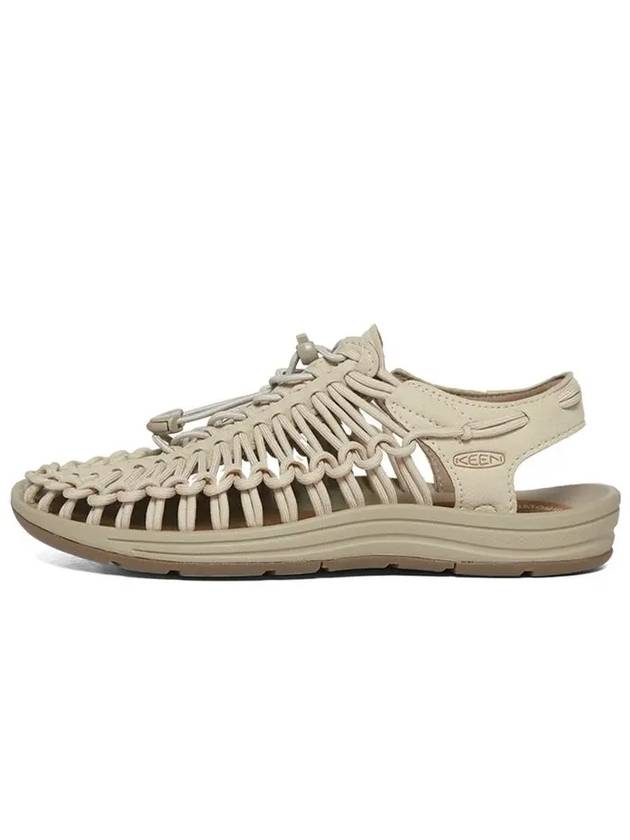 Uneek Embossed Logo String Sandal Safari - KEEN - BALAAN 5