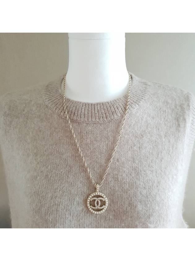 Circle CC Logo Pearl Ball Necklace Gold - CHANEL - BALAAN 4