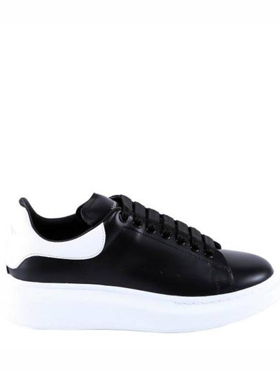 Oversized Leather Tab Low Top Sneakers Black - ALEXANDER MCQUEEN - BALAAN 2