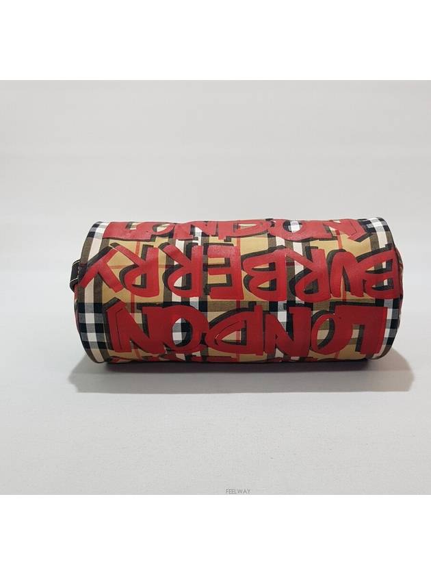 Graffiti cylindrical bag - BURBERRY - BALAAN 6