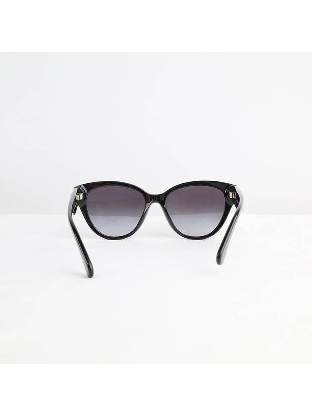 Eyewear Butterfly Heart Logo Sunglasses Black Grey - CHANEL - BALAAN 3