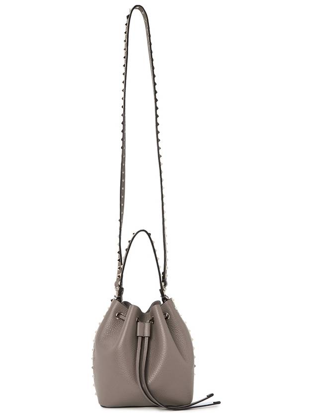 B0L31VSF NB9 Women s Tote and Shoulder Bag Bucket - VALENTINO - BALAAN 7