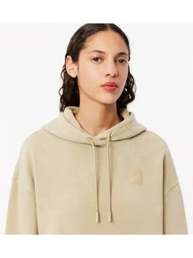 Women s Tennis Ball Badge Garment Dying Hood Beige - LACOSTE - BALAAN 1