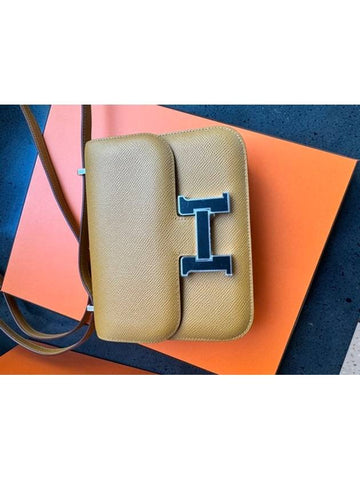 Constance 18 Mini Cross Bag Sesame - HERMES - BALAAN 1