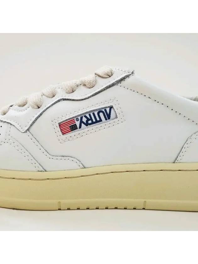 Medalist Low Top Sneakers All White - AUTRY - BALAAN 6