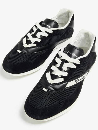 Signature Embroidered Low-Top Sneakers Black - GIVENCHY - BALAAN 2