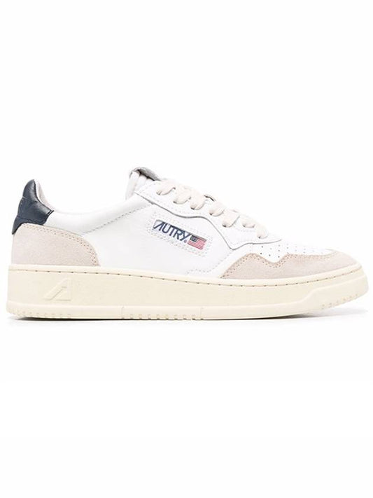 Women's Leather Suede Medalist Low Top Sneakers White Blue - AUTRY - BALAAN 2