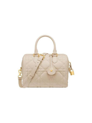 Groove 25 Macrocannage Calfskin Tote Bag Dusty Ivory - DIOR - BALAAN 1