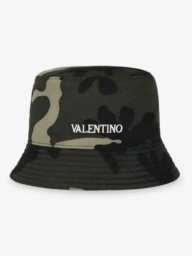 Camouflage Reversible Bucket Hat Black - VALENTINO - BALAAN 1