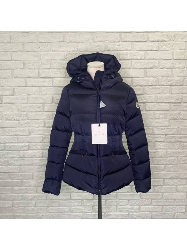 Avoce Short Down Jacket J20931A00151539ZD778 - MONCLER - BALAAN 2