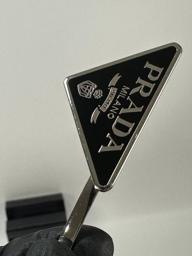 Triangle logo metal hairpin - PRADA - BALAAN 6