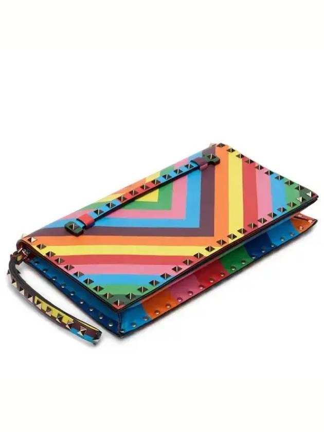 Rockstud Flap Clutch 1973IW2B0399NPI P12 Rainbow - VALENTINO - BALAAN 5