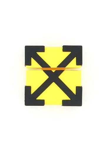 Arrow AirPods Case Black Yellow - OFF WHITE - BALAAN.