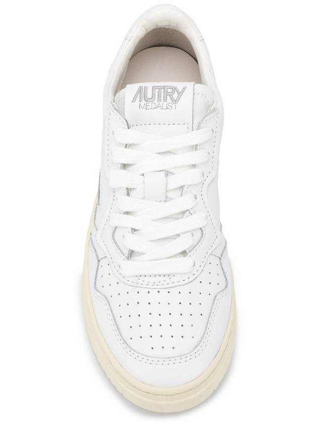 Medalist Leather Low Top Sneakers White - AUTRY - BALAAN 3