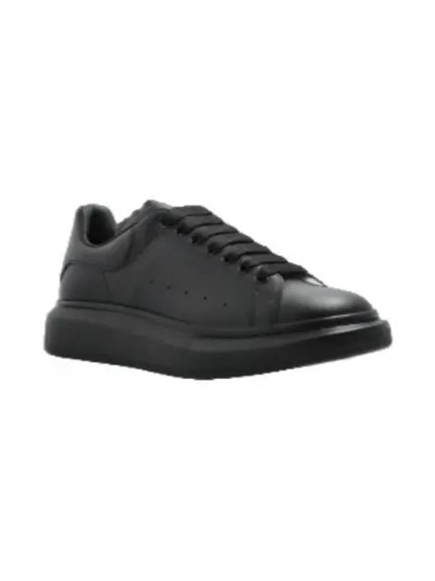 Oversized Low-Top Sneakers Black - ALEXANDER MCQUEEN - BALAAN 2