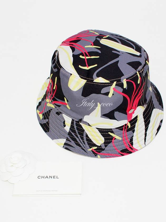 CC logo reversible doublesided bucket hat beige AA9255 B13542 NP711 - CHANEL - BALAAN 10