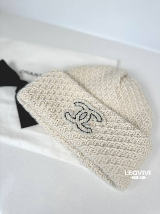 CC Logo Cashmere Beanie Cloche Winter Hat White Cream Ivory AAA201 - CHANEL - BALAAN 2