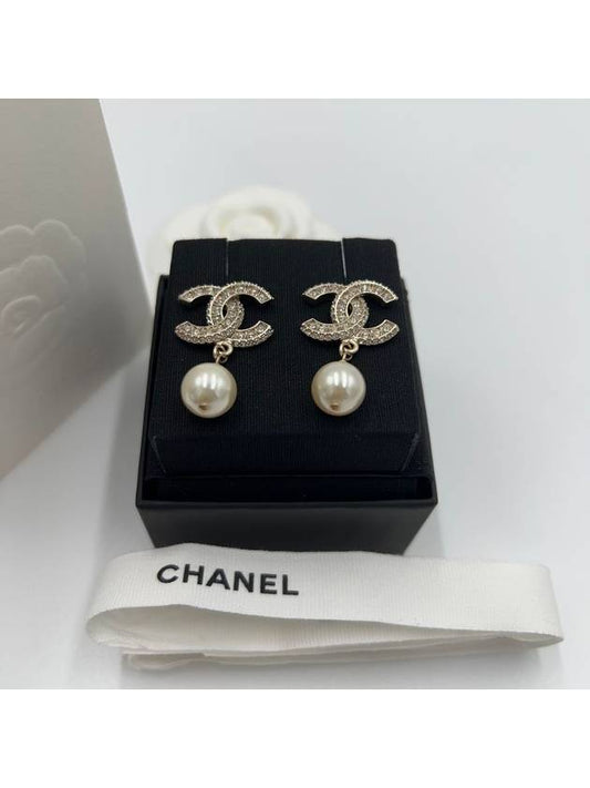 CC logo crystal pearl drop earrings A86506 - CHANEL - BALAAN 1