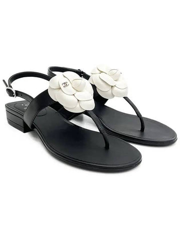 22A Camellia Sandals 37 5 Black White 4ET0395 - CHANEL - BALAAN 1