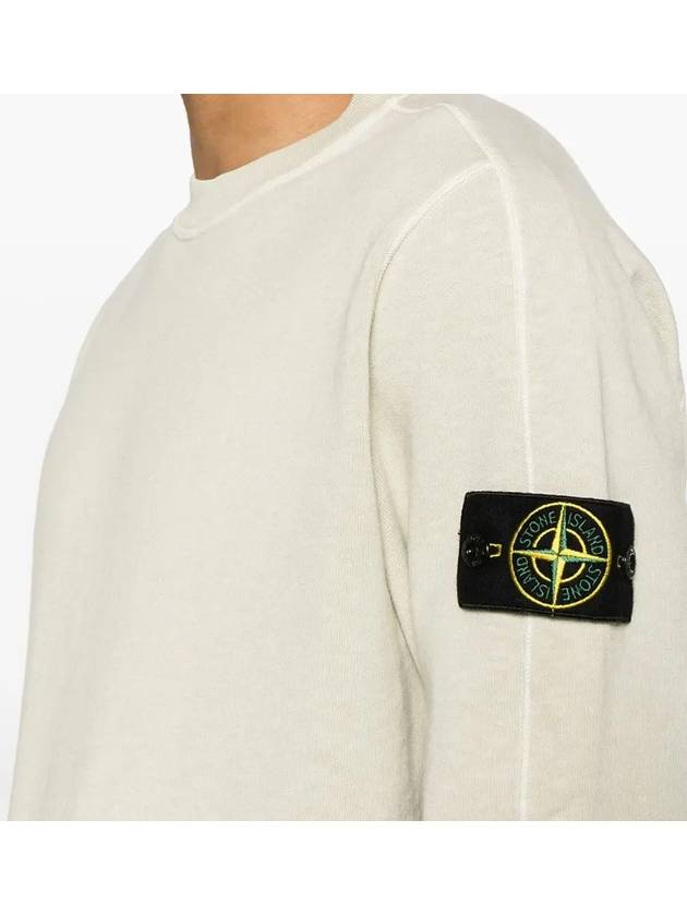 Logo Patch Crew Neck Sweatshirt Pistacchio - STONE ISLAND - BALAAN 6