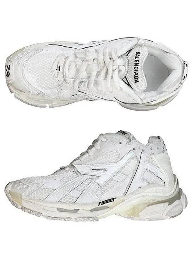 Runner Low Top Sneakers White - BALENCIAGA - BALAAN 2