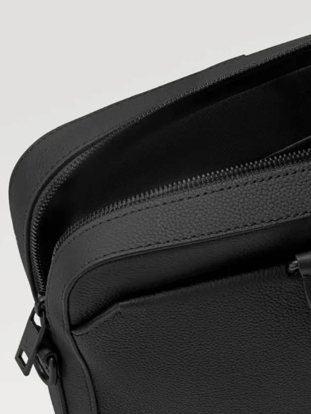 Men's Pilot Briefcase M23778 - LOUIS VUITTON - BALAAN 4