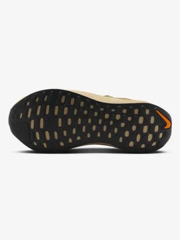 Infinity Run 4 M Neutral Olive Cargo Cargi Light Bone Safety Orange HJ7669 276 - NIKE - BALAAN 1