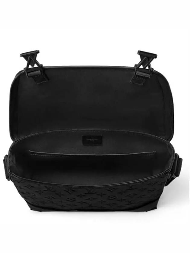 Voyager PM Messenger Bag Black - LOUIS VUITTON - BALAAN 4