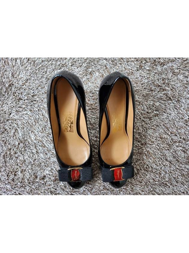 Ferragamo Pimpa gold ribbon pumps black 5 225 - SALVATORE FERRAGAMO - BALAAN 9