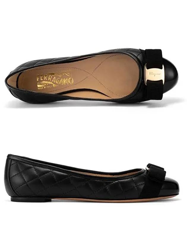 Varina Quilting Leather Ballet Flat Black - SALVATORE FERRAGAMO - BALAAN 2