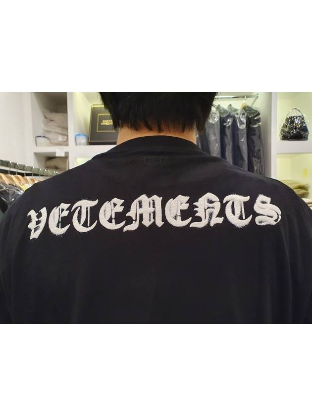 Anarchy Gothic Logo Short Sleeve T-Shirt Black - VETEMENTS - BALAAN 5