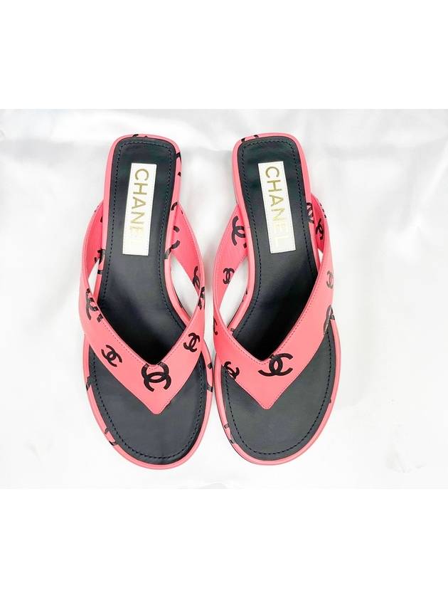 CC Logo Print Lambskin Flip Flops Pink - CHANEL - BALAAN.