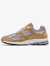 2002R Special Vintage Low Top Sneakers Camel - NEW BALANCE - BALAAN 2