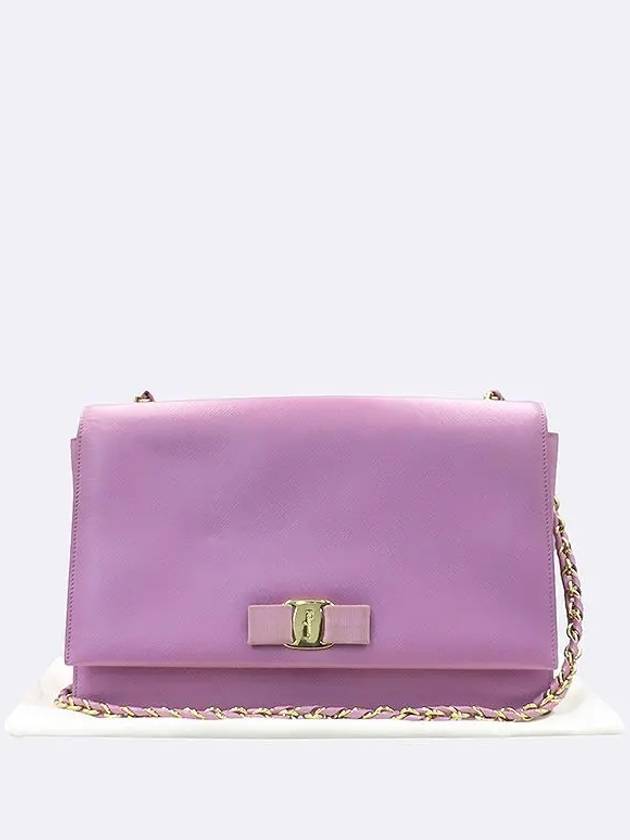 Ferragamo 21 E481 Light Purple Saffiano Leather Gold Plated Barazini Medium Chain Cross Bag - SALVATORE FERRAGAMO - BALAAN 1