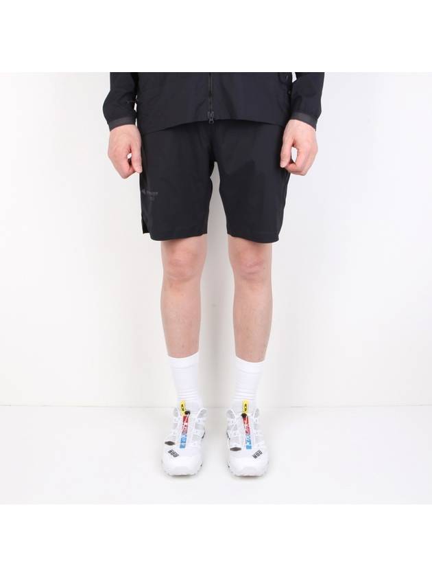 Day Shorts Man Black 15563M91 - KLATTERMUSEN - BALAAN 1